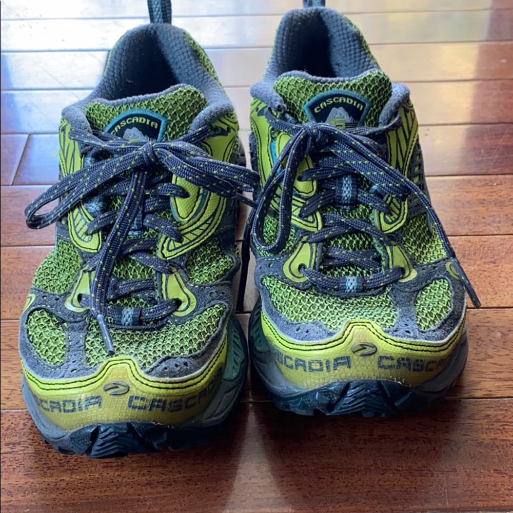 Brooks Cascadia Running Shoe